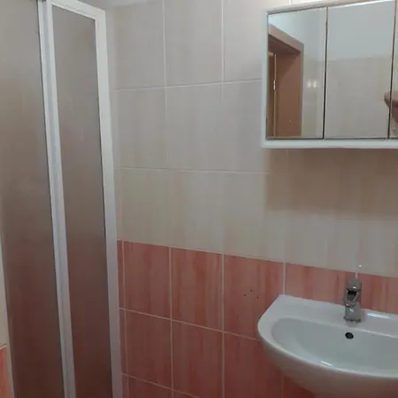 Apartamento Peškova, O 2 Pokojích S Terasou Olomouc
