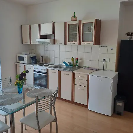 Apartamento Peškova, O 2 Pokojích S Terasou Olomouc