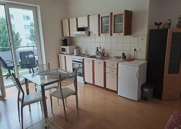 Peskova, O 2 Pokojich S Terasou Apartament Ołomuniec